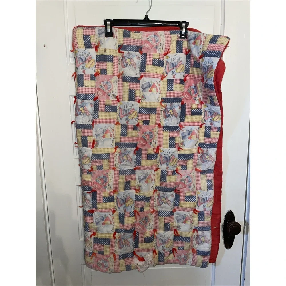 Vintage Handmade Child's Size Quilt Bedspread Red Holly‎ Hobby Styled Print